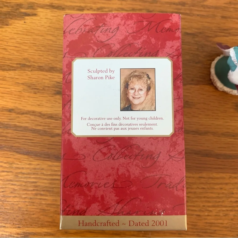 Hallmark Keepsake Ornament “Granddaughter” 2001